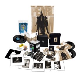 Pearl Jam's Ten reissue - Look at all the goodies! 